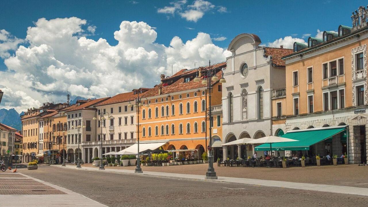 Casa Per Ferie Al Centro Hotel Belluno Exterior photo